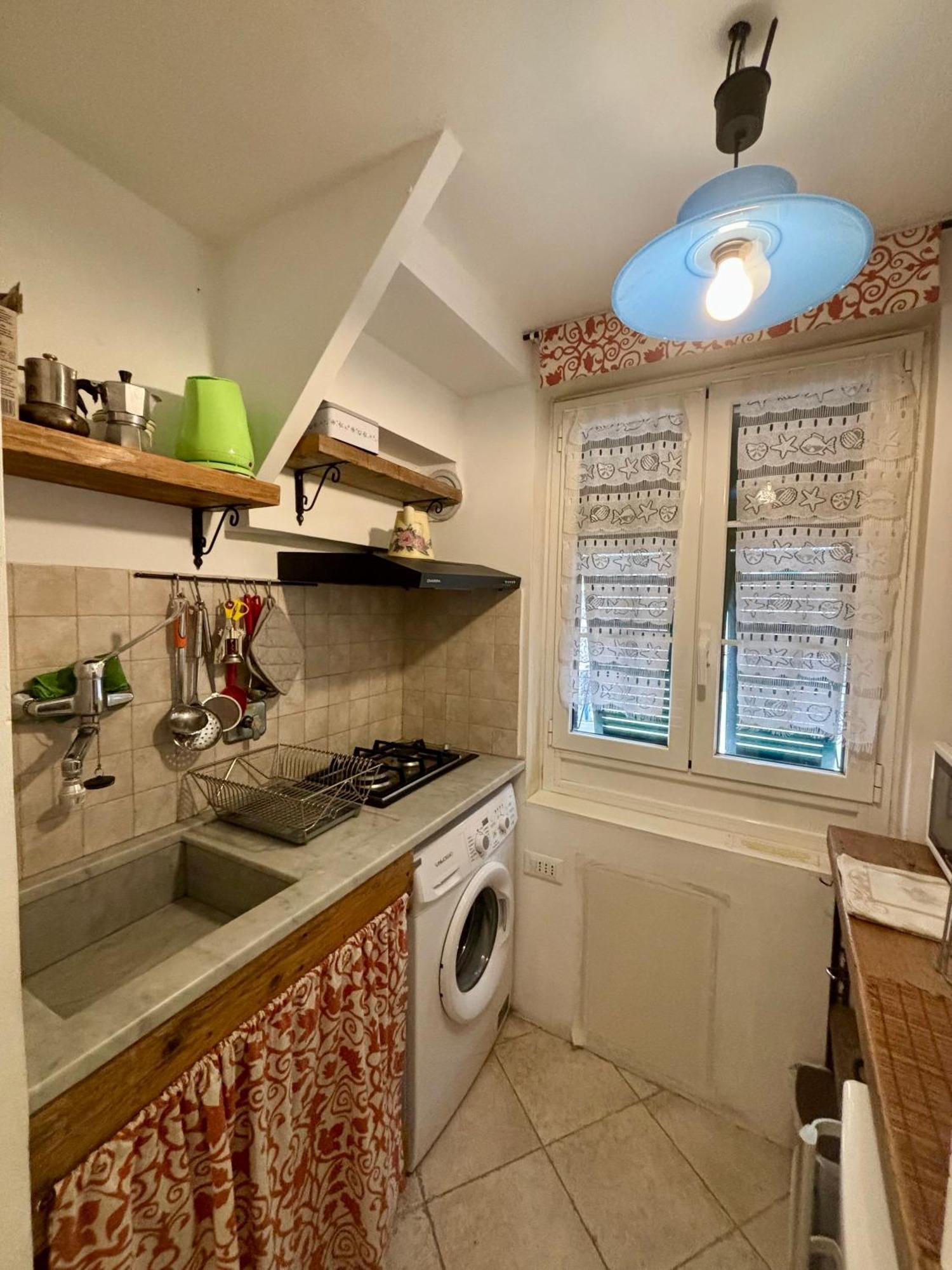 Apartamento Trentapassidalmare Quinto Al Mare Génova Exterior foto